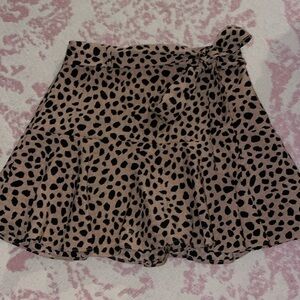 Grade and Gather - cheetah flowy skirt (skort) with tie